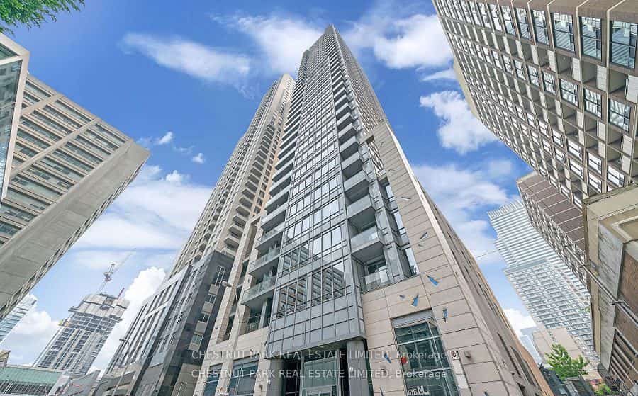Crystal Blu, Toronto