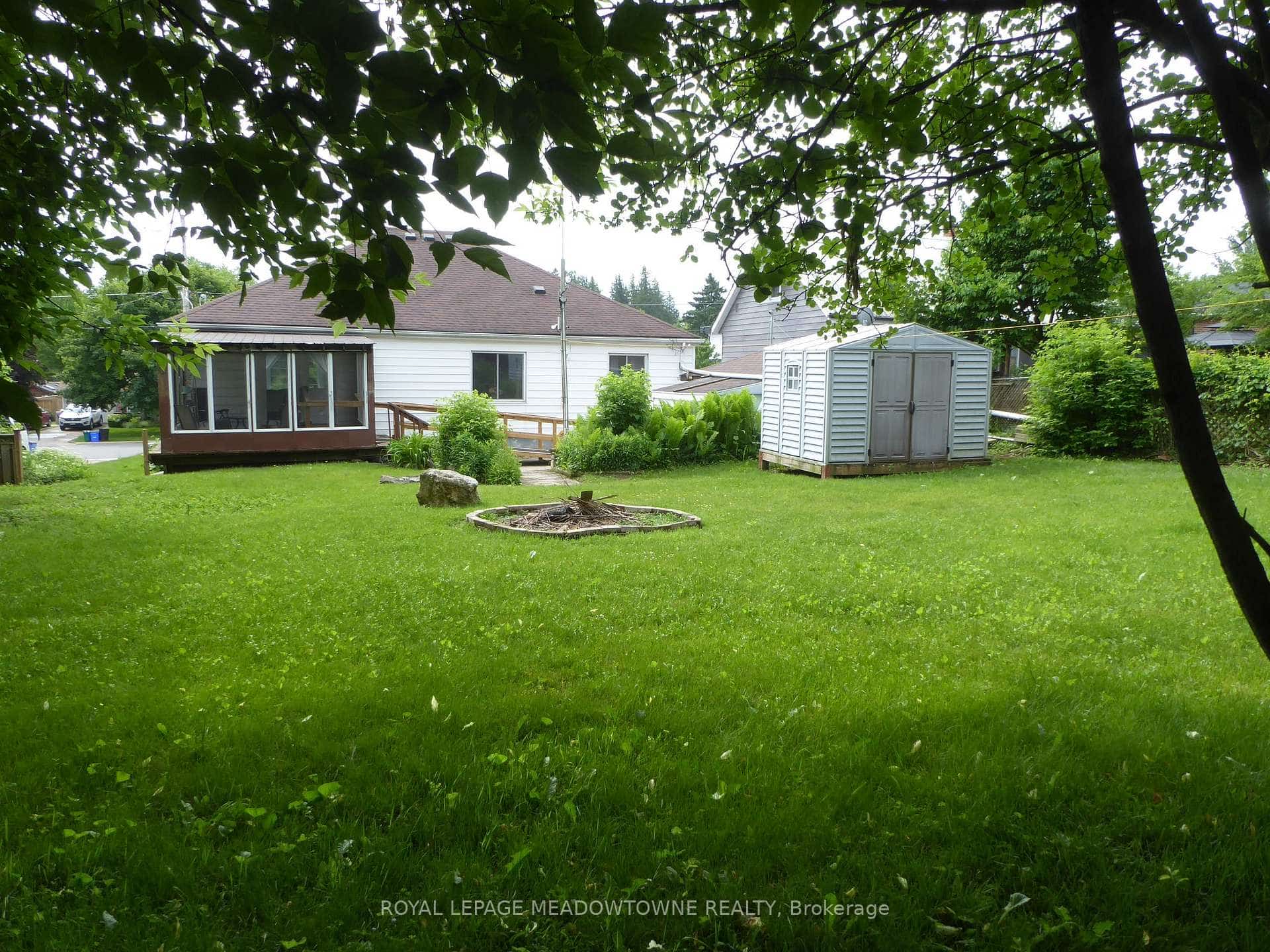 43 Cobblehill Road, Halton Hills, ON L7J 1P1