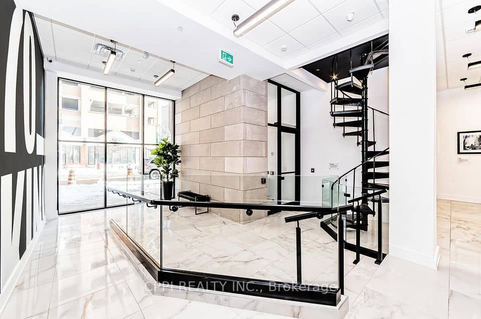 70 King Street E, Oshawa