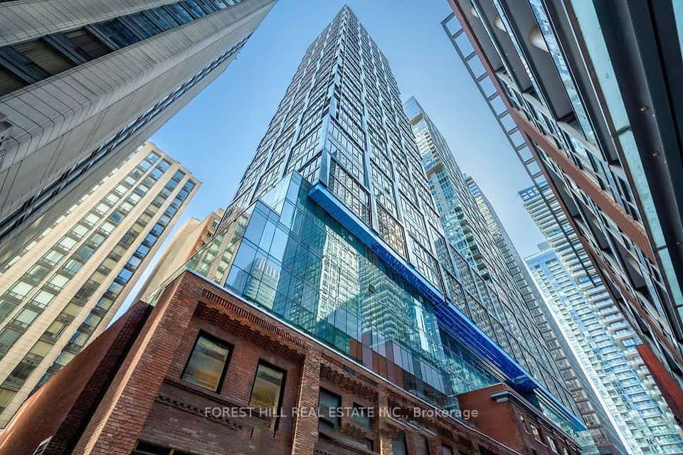 15 Mercer Street #1905, Toronto, ON M5V 1H2