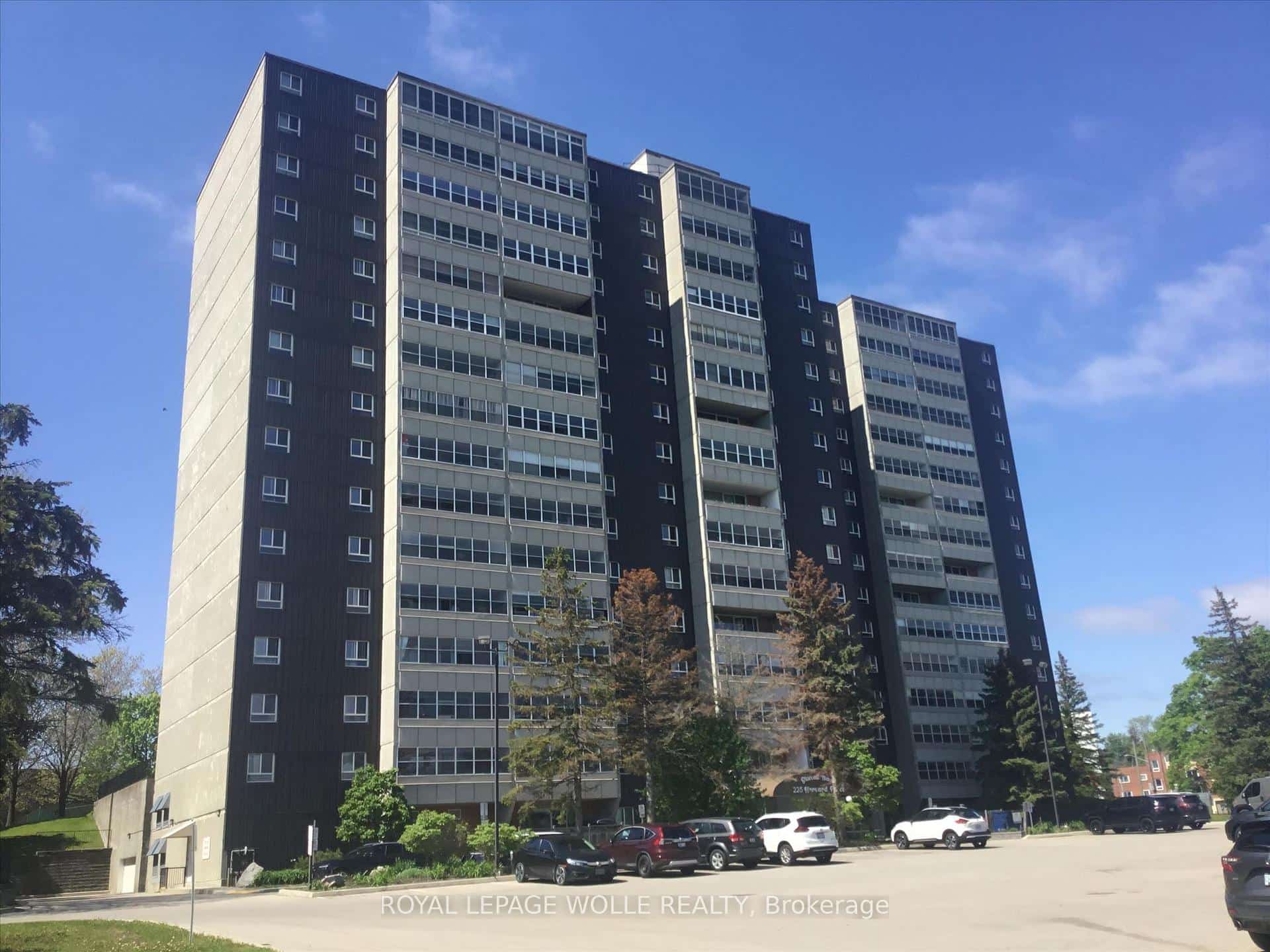 225 Harvard Place #1510, Waterloo, ON N2J 4H4