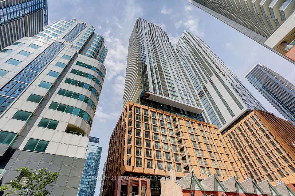 8 WIDMER Street #913, Toronto, ON M5V 0W6