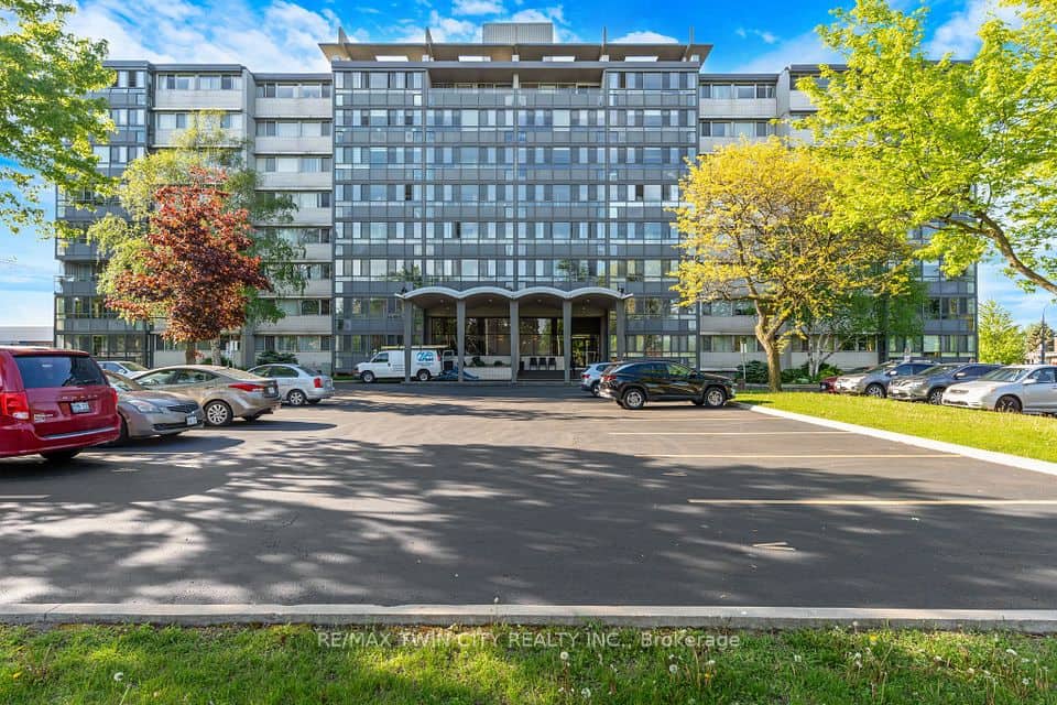 24 Midland Drive, Kitchener, Kitchener