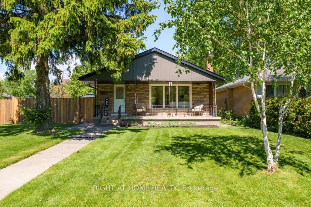 118 West 33rd Street, Hamilton, ON L9C 5J1