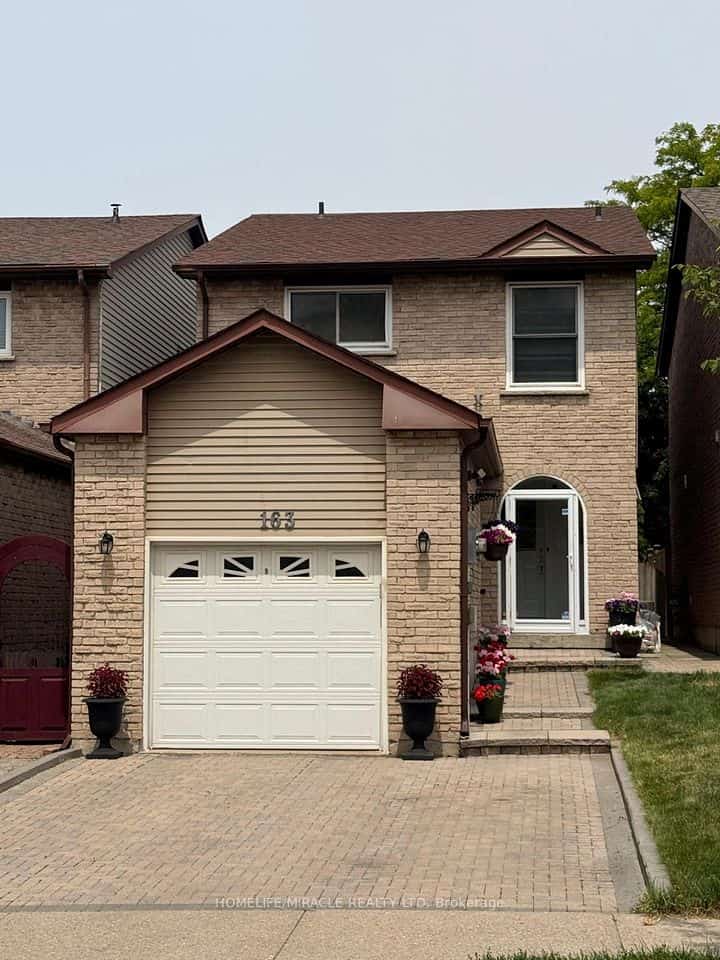 163 Mabley Crescent, Vaughan, ON L4J 2Z7