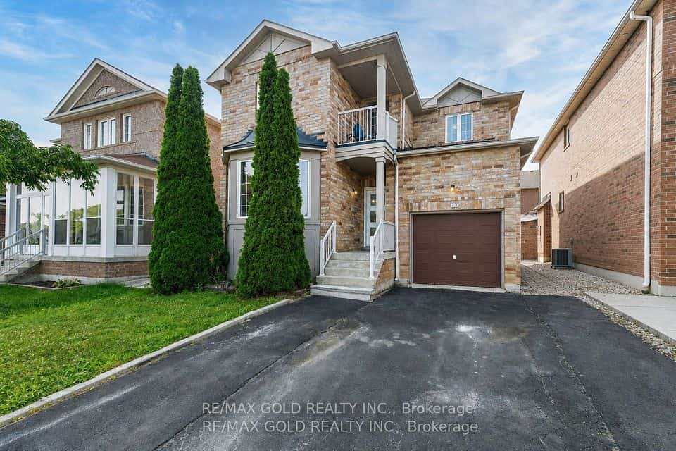 77 Schooner Drive, Brampton, ON L7A 3J1