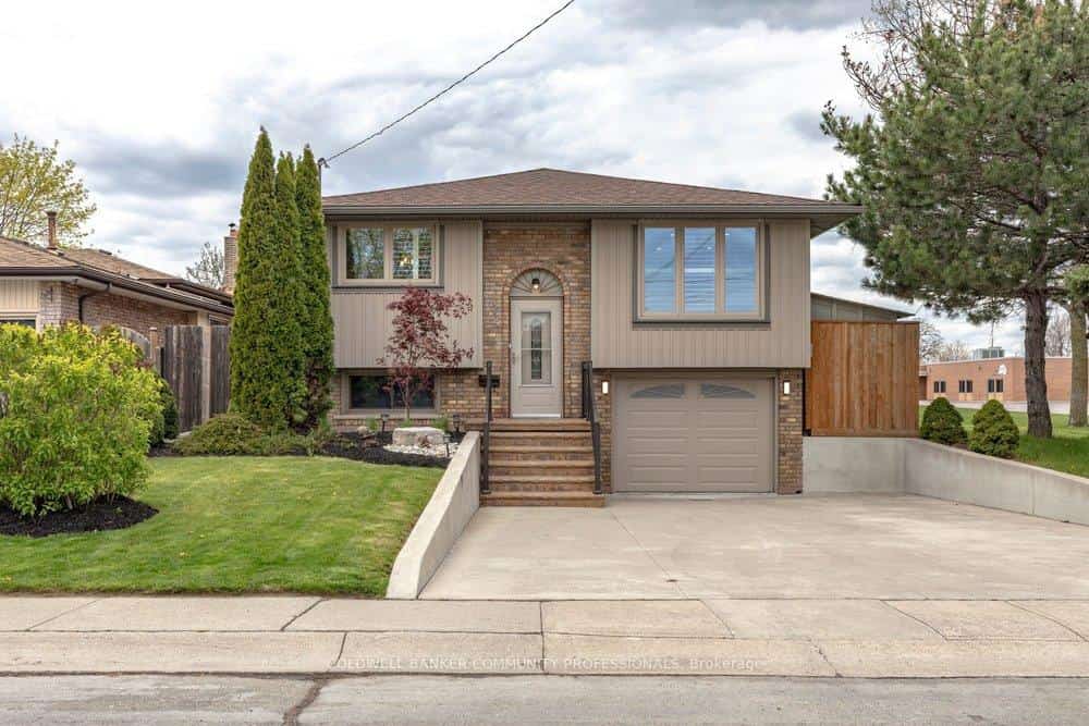 116 Highridge Avenue, Hamilton, ON L8E 3Y9