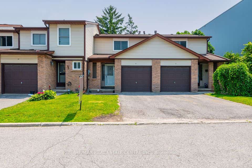 1330 Trowbridge Drive #16, Oshawa, ON L1G 7L1