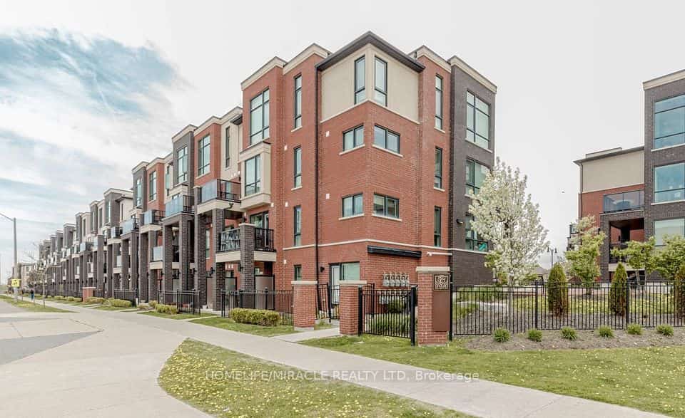 100 Dufay Road #29, Brampton, ON L7A 4S3