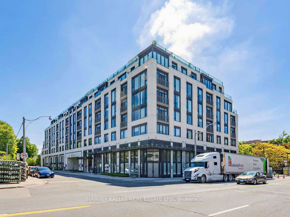 1 Strathgowan Avenue #605, Toronto, ON M4N 0B3