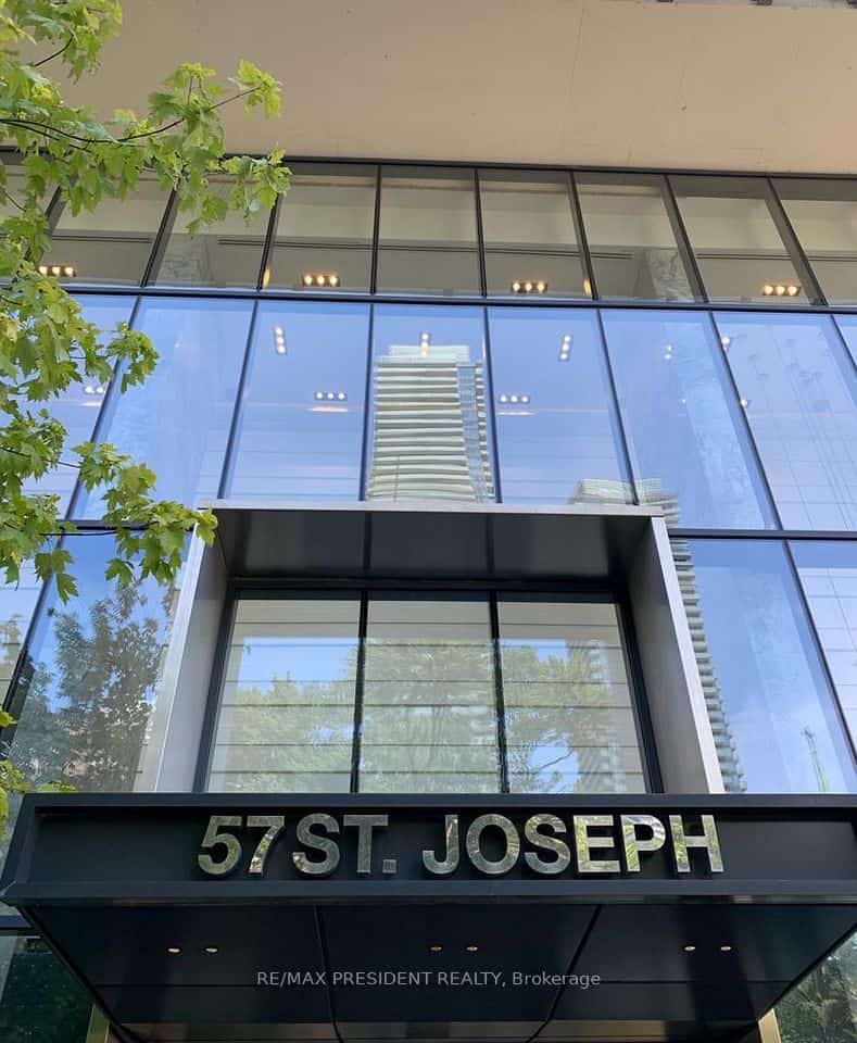 57 St Joseph Street #913, Toronto, ON M5S 0C5