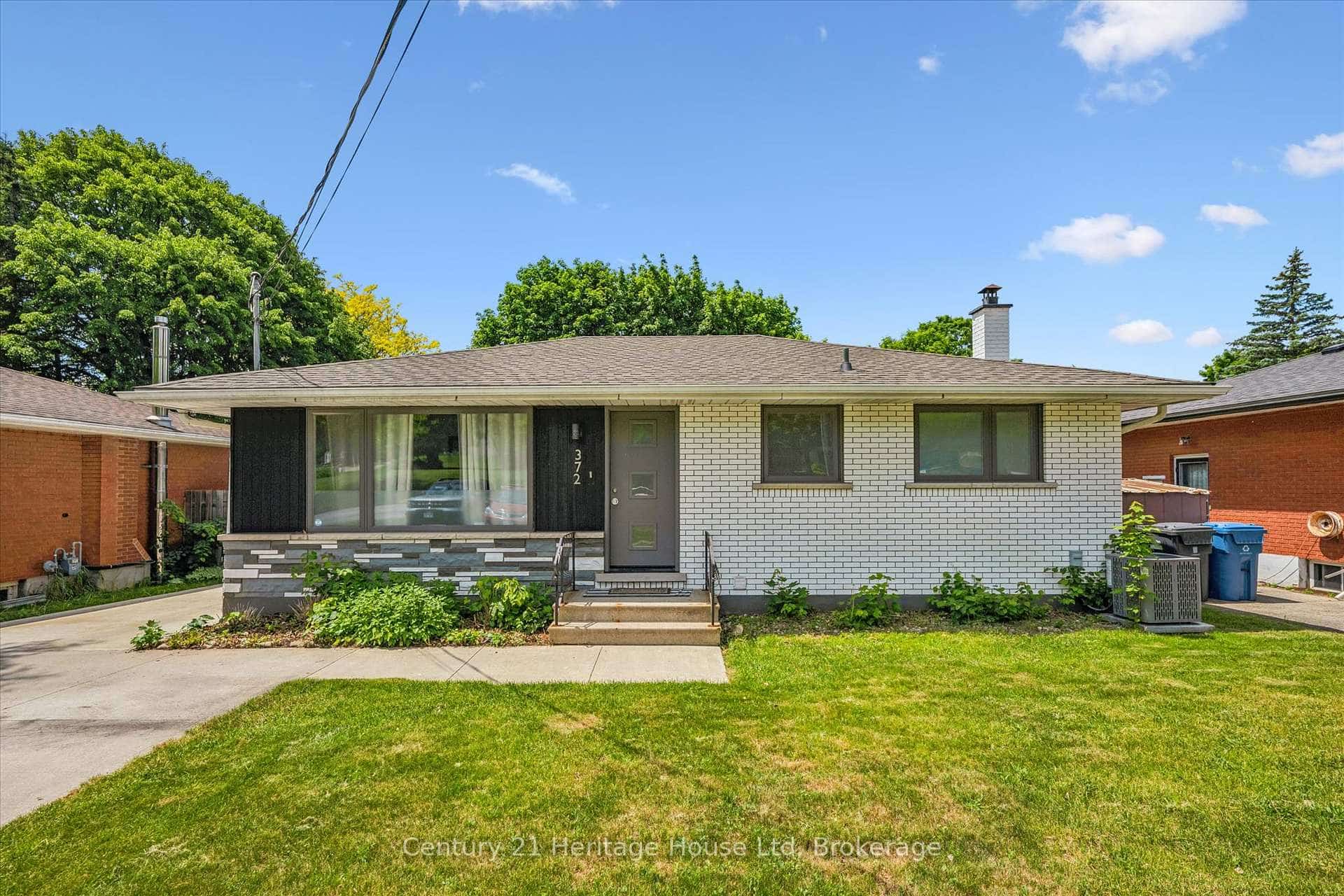 372 Victoria Road N, Guelph, ON N1E 5J7