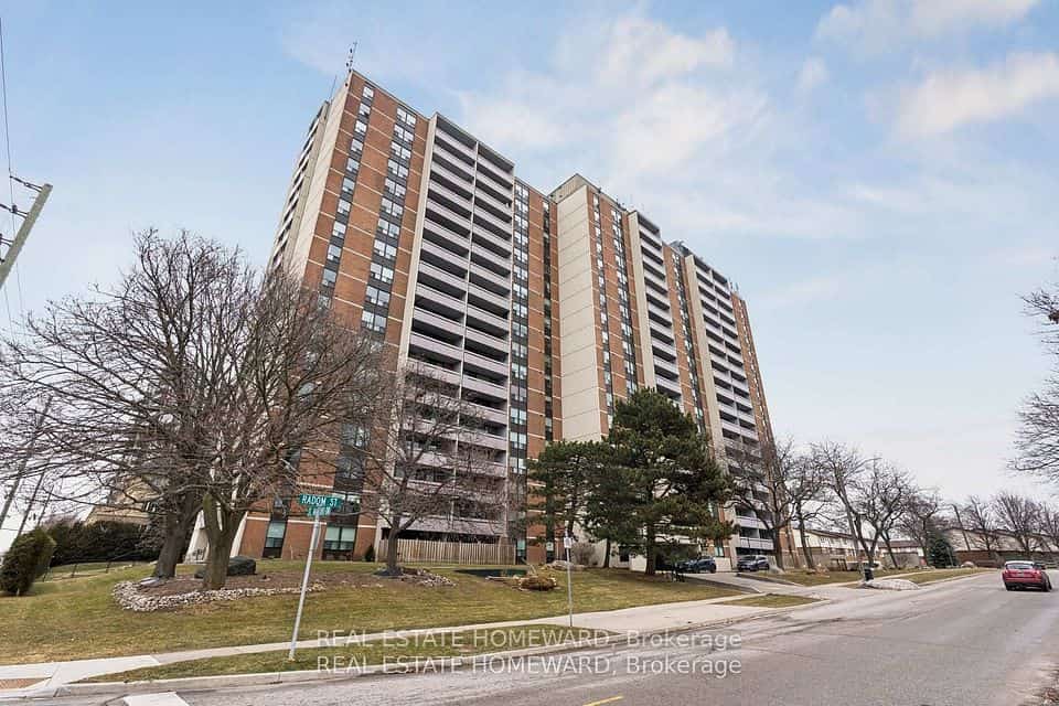 1210 Radom Street #209, Pickering, ON L1W 2Z3