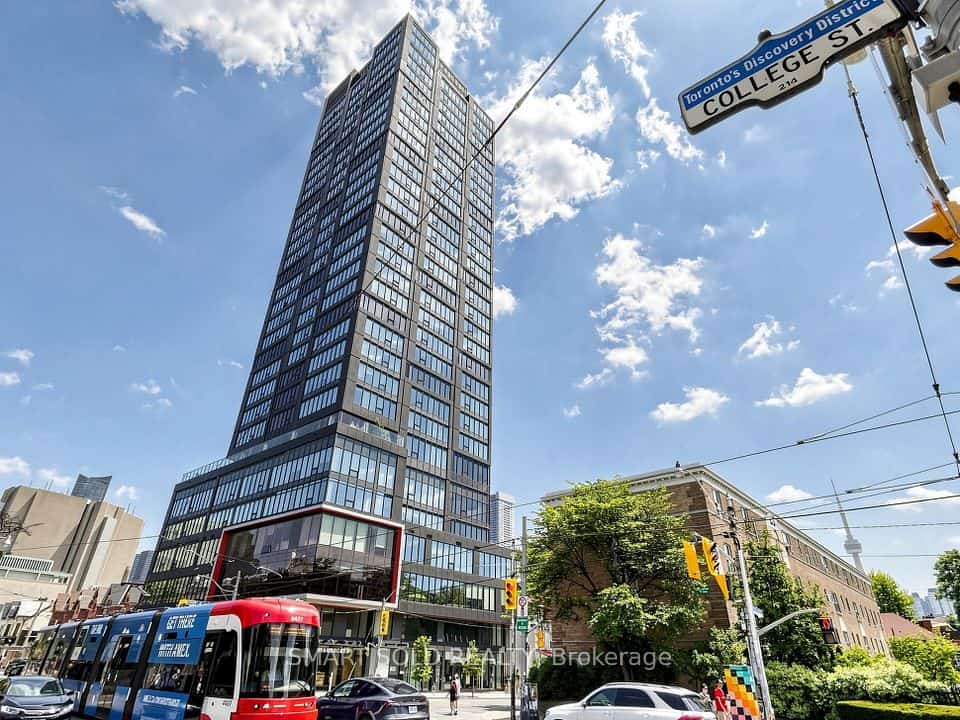 Theory Condominiums, Toronto