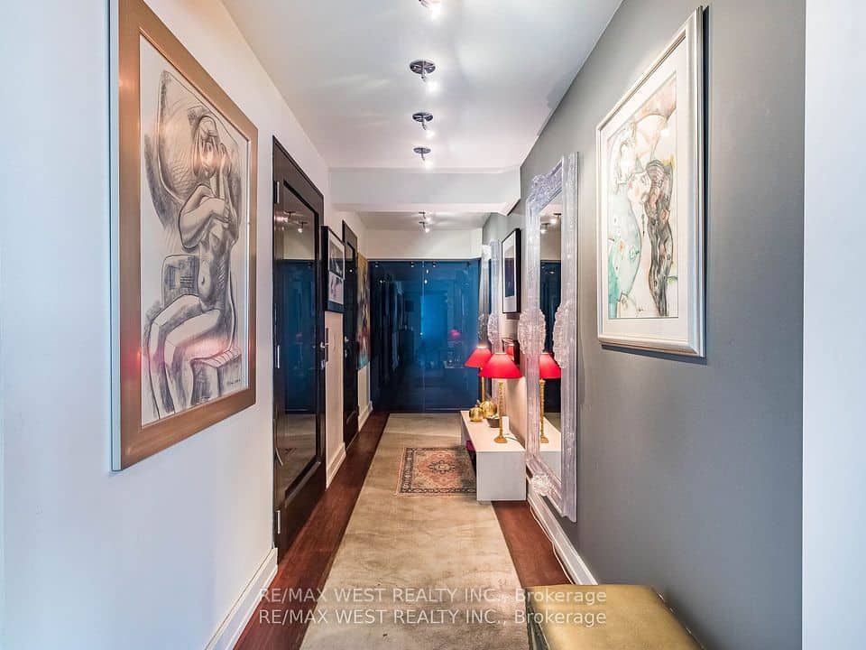 409 Bloor Street E, Toronto