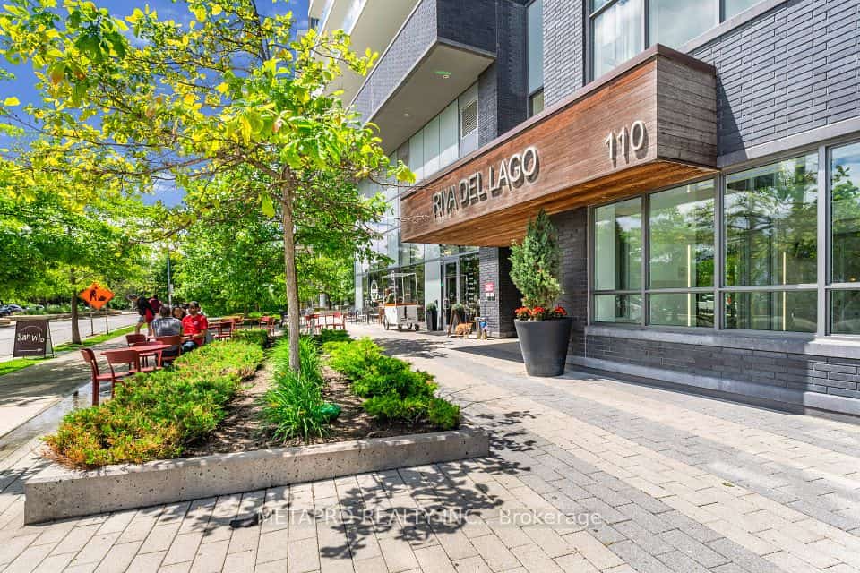 110 SE Marine Parade Drive #809, Toronto, ON M8V 0A3