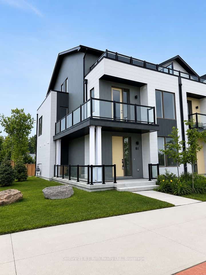 81 Lightfoot Drive, Orillia, ON L3V 7L8