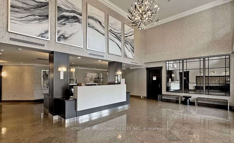 2 Clairtrell Road #315, Toronto, ON M2N 7H5