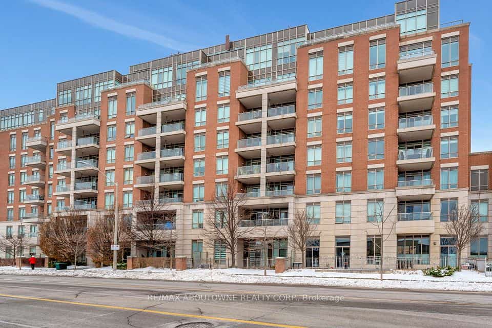 2470 Prince Michael Drive #306, Oakville, ON L6H 0G9