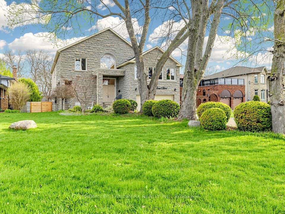 52 Cedar Brae Boulevard, Toronto, ON M1J 2K5