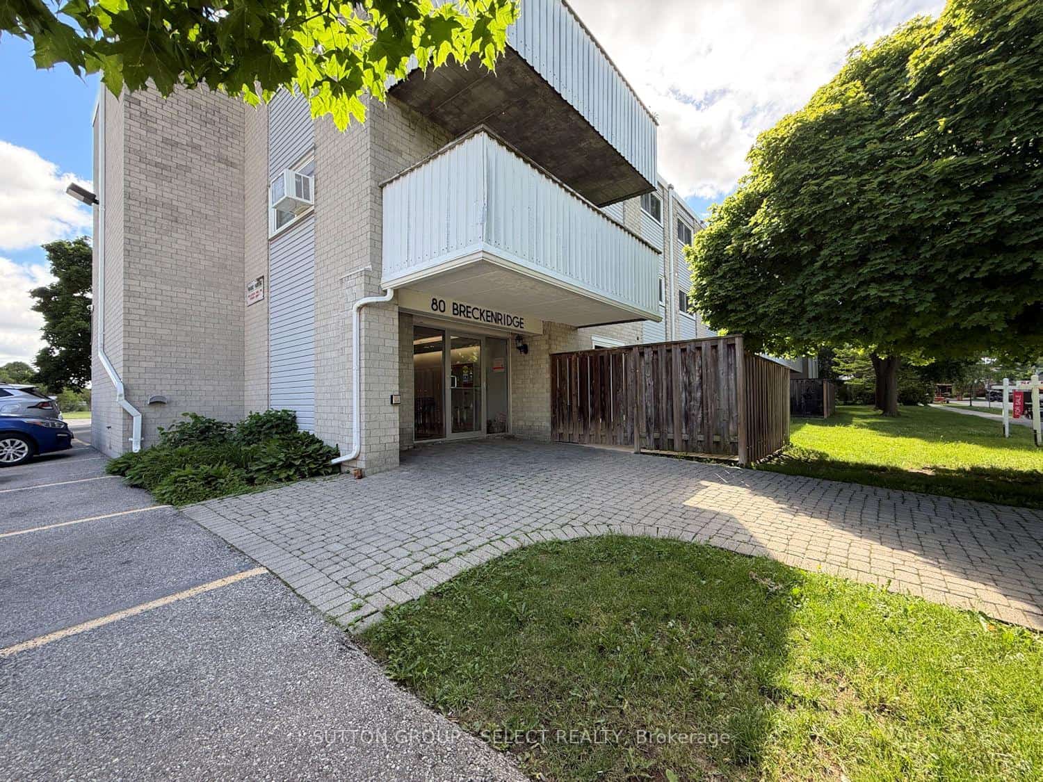 80 Breckenridge Drive #203, Kitchener, ON N2B 2N9