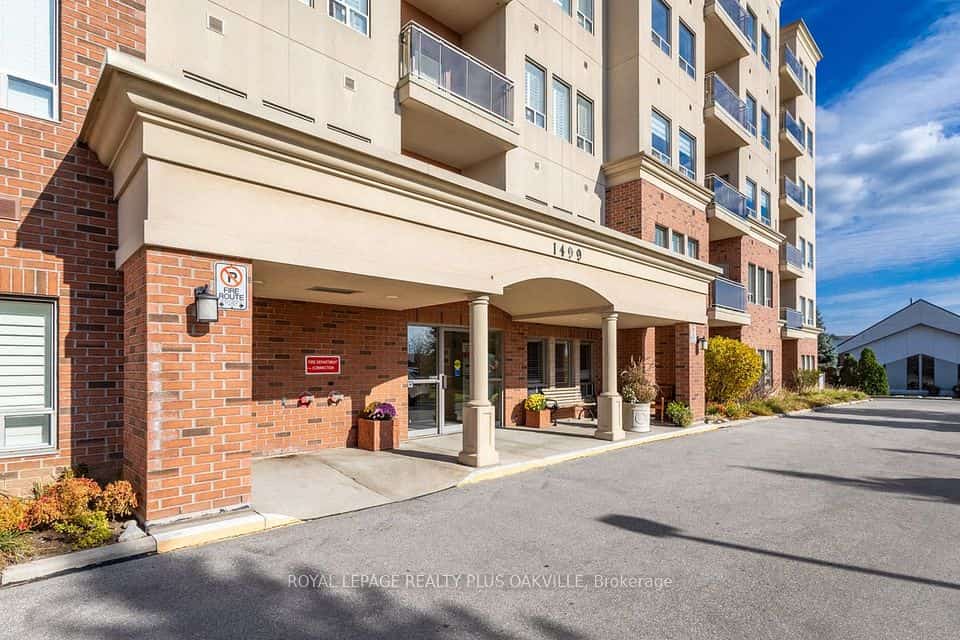 1499 Nottinghill Gate #403, Oakville, ON L6M 5G1