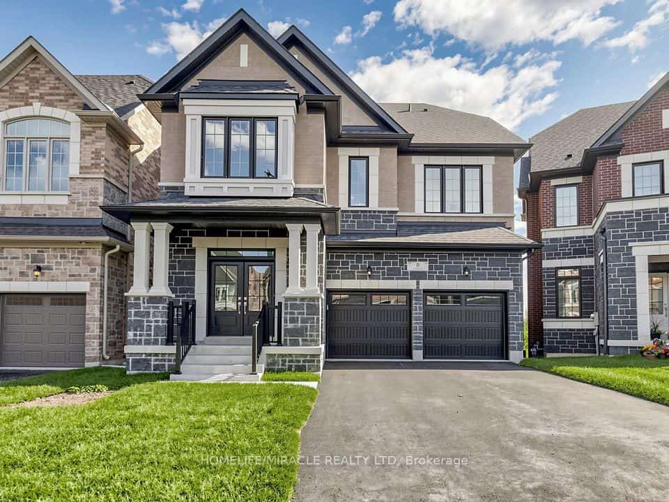 8 Ralston Court, Brampton, ON L6X 5S9