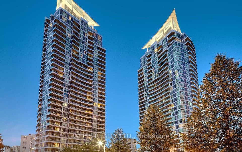 33 Elm Drive, Mississauga