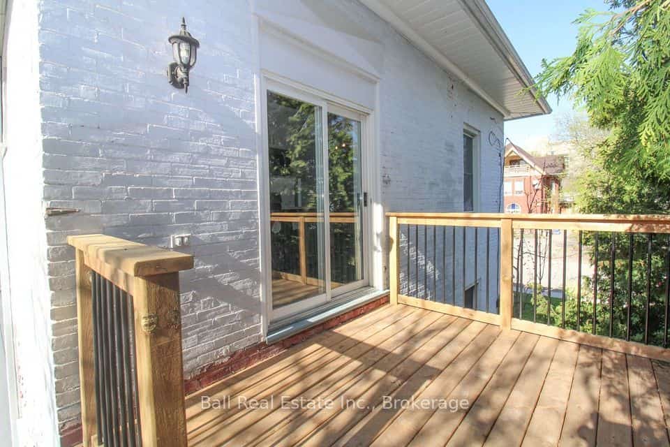 291 Stewart Street #4, Peterborough, ON K9J 3N2