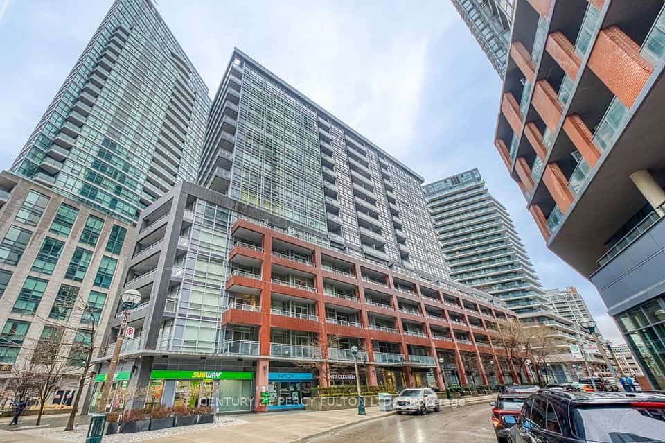 15 Bruyeres Mews #710, Toronto, ON M5V 0A7