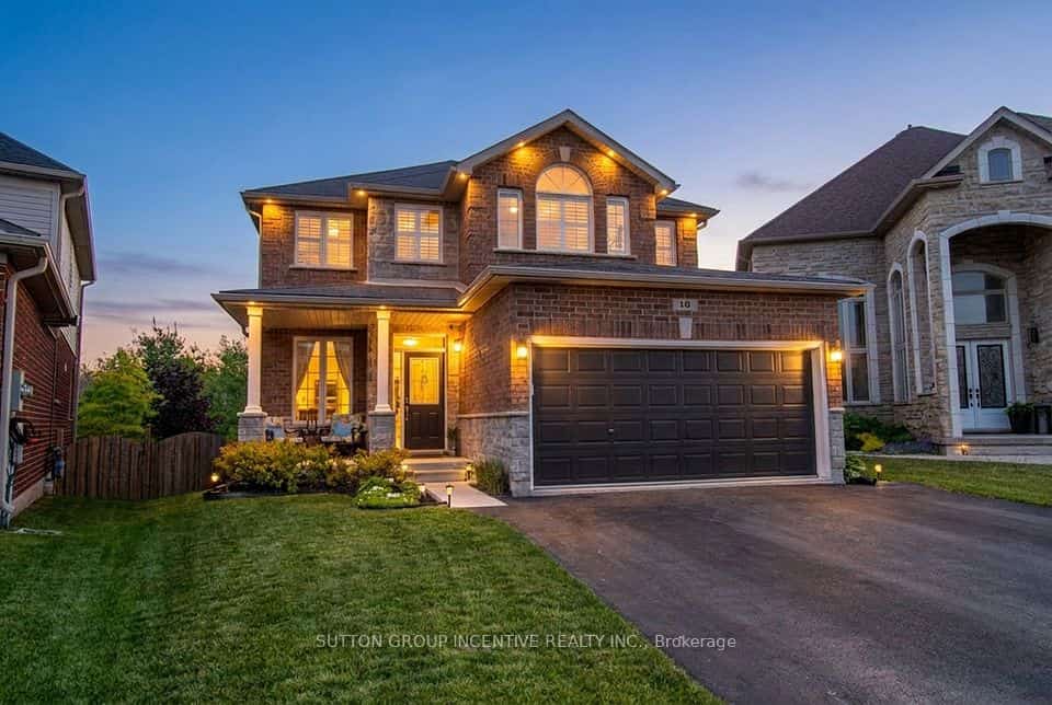 18 Graihawk Drive, Barrie, ON L4N 6G4