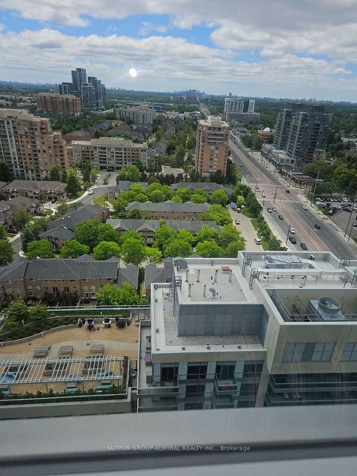 9201 Yonge Street #2004, Richmond Hill, ON L4C 1H9