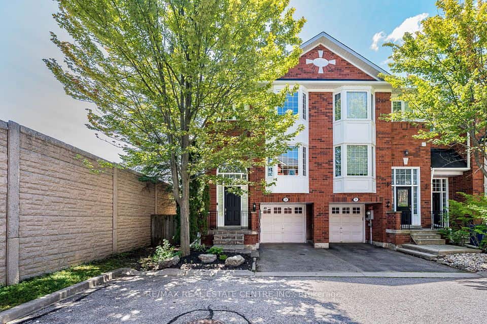 29 Mosaics Avenue, Aurora, Aurora