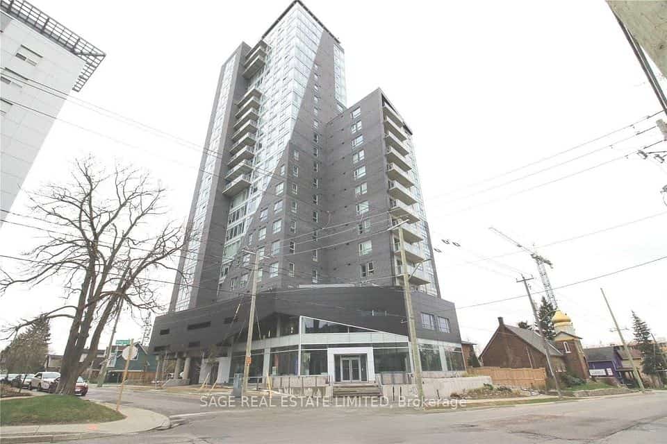 158 King Street N #2002, Waterloo, ON N2J 2Y2