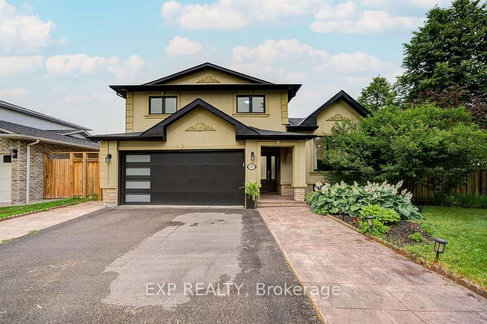 205 Powell Road, Whitby, ON L1N 6T5