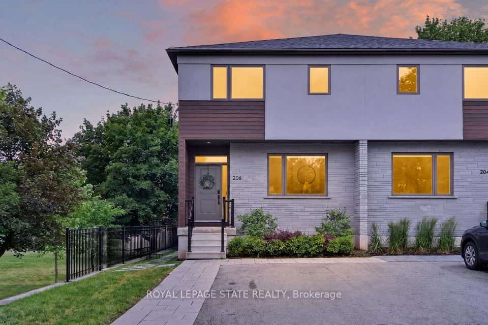 206 Canada Street, Hamilton, ON L8P 1P6