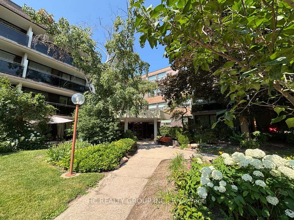10 Sunrise Avenue #419, Toronto, ON M4R 2R1