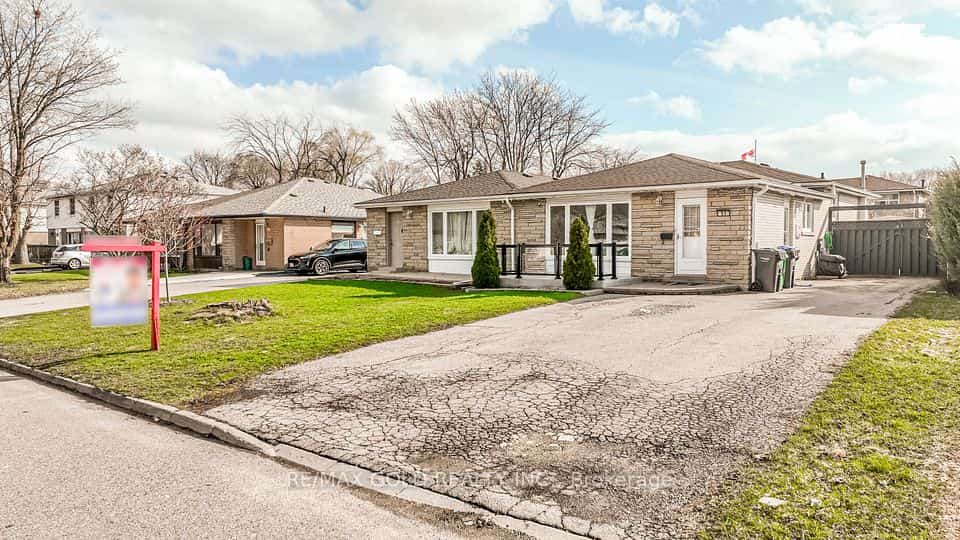 53 Davenport Crescent, Brampton, ON L6T 3L5