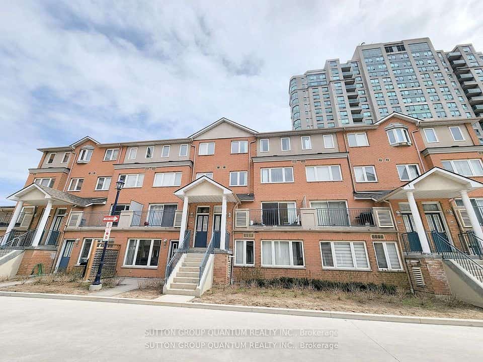 119 Omni Drive #7, Toronto, ON M1P 5A6