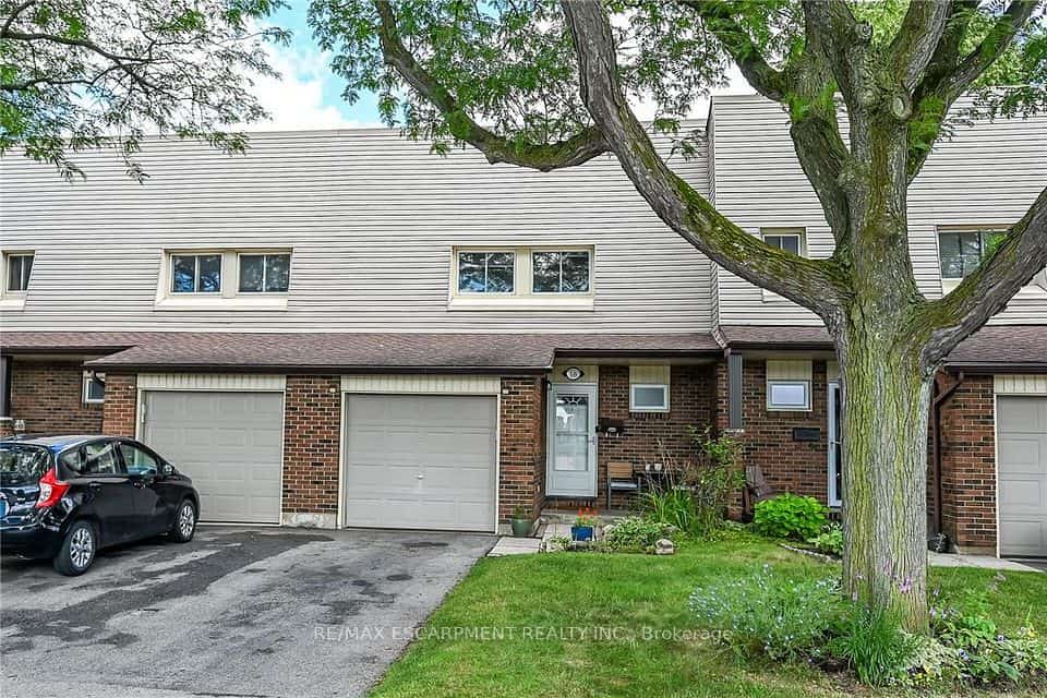 30 Regent Avenue #56, Hamilton, ON L9B 1B3