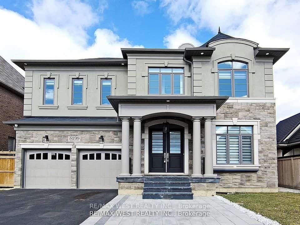 5199 Symphony Court, Mississauga, ON L5M 2M9