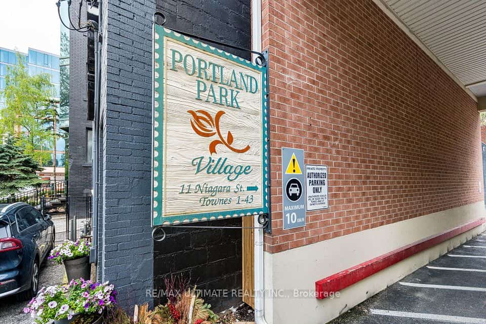 11 Niagara Street, Toronto, ON M5V 3N9