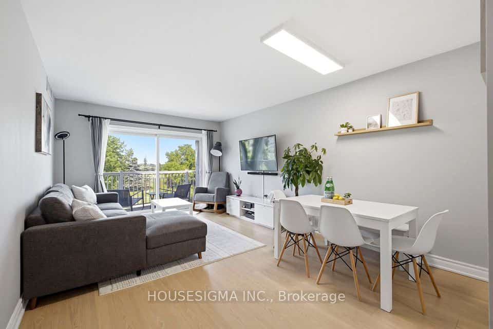 32 Church Street #305, King, ON L0G 1T0