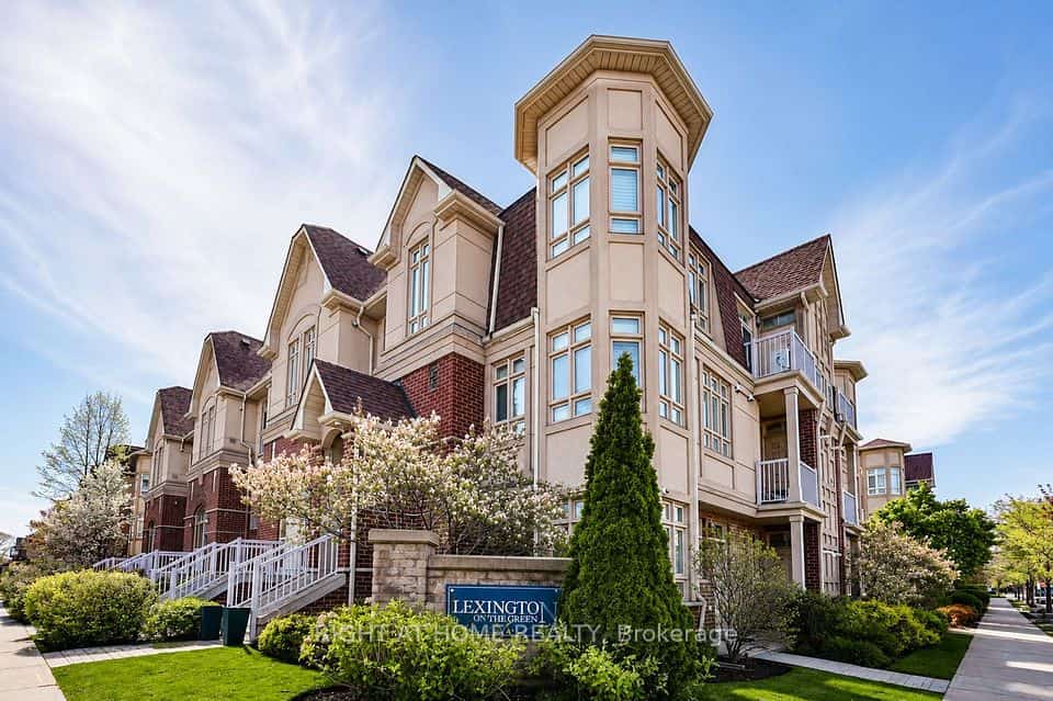 1949 W Lawrence Avenue W #8, Toronto, ON M9N 1H3