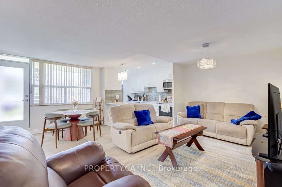 966 Inverhouse Drive #109, Mississauga, ON L5J 4B6