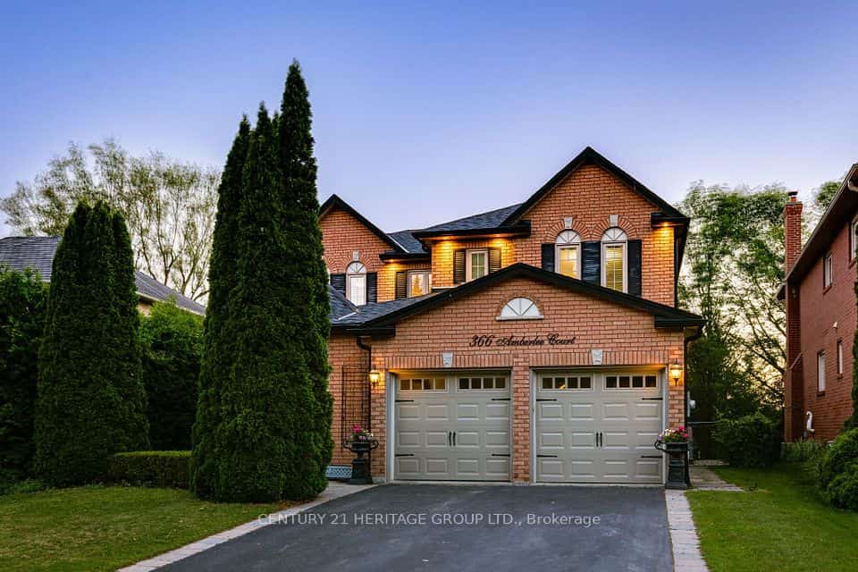 366 Amberlee Court, Newmarket, ON L3X 1E7