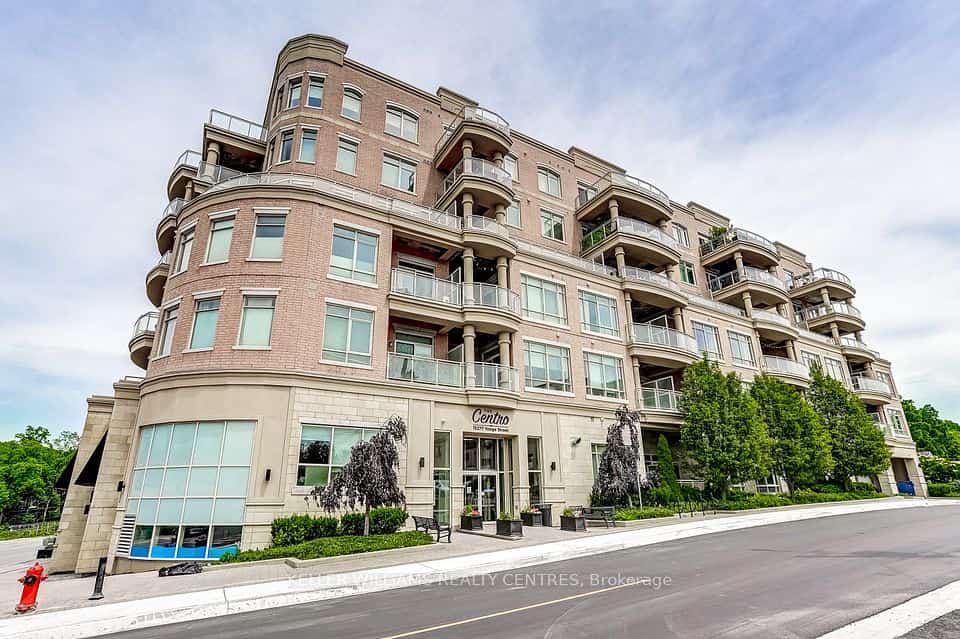 Centro Condos, Aurora