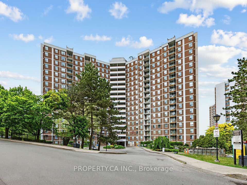 Wynford Park Condominiums, Toronto