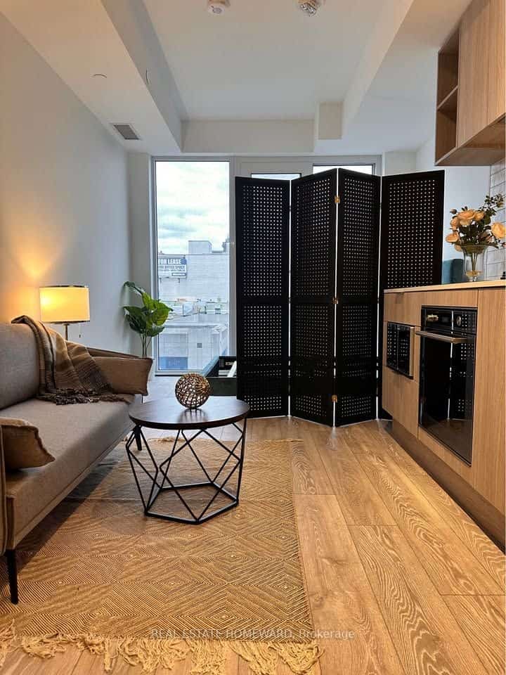 2020 Bathurst Street #535, Toronto, ON M5P 0A6