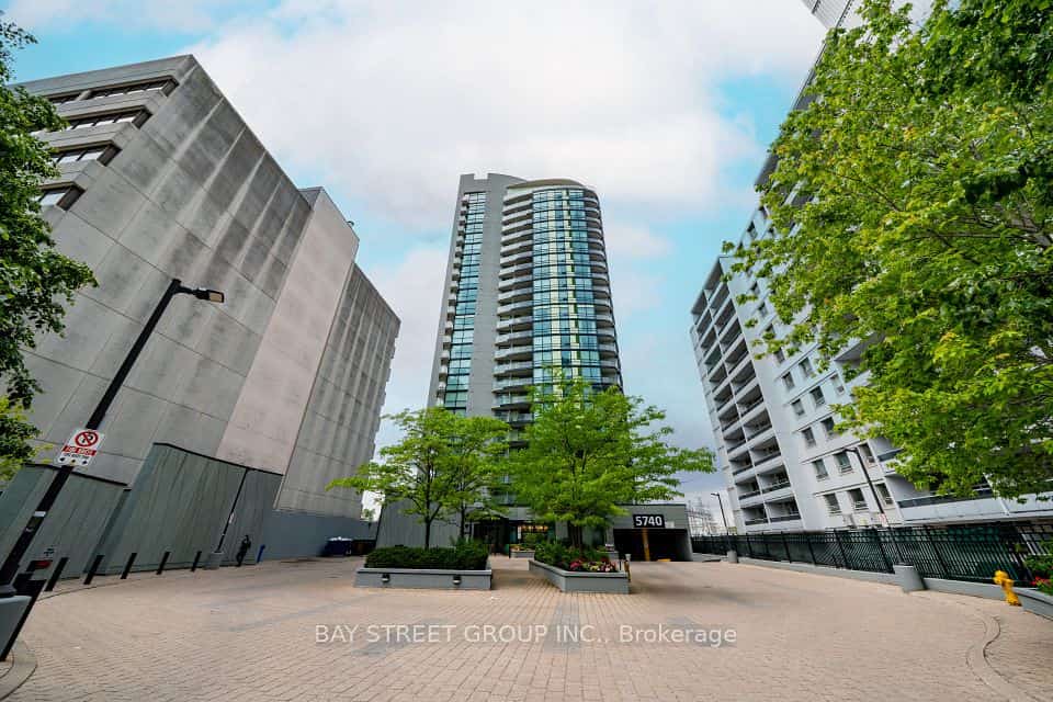 5740 Yonge Street #2009, Toronto, ON M2M 3T3